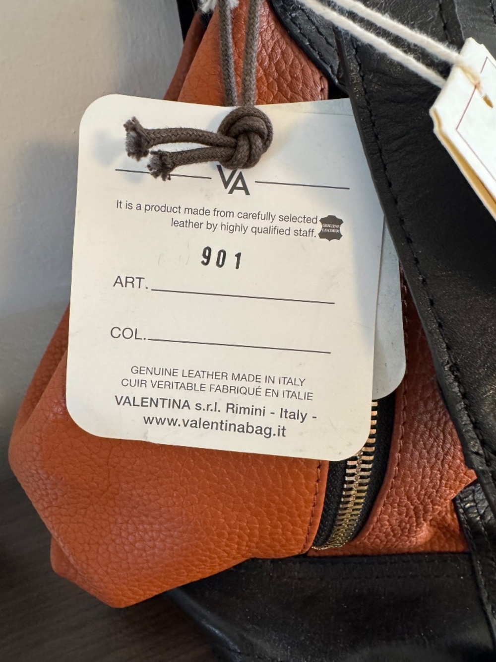 NWT Valentina Italy Convertible Leather Sling Backpack - Picture 5 of 11